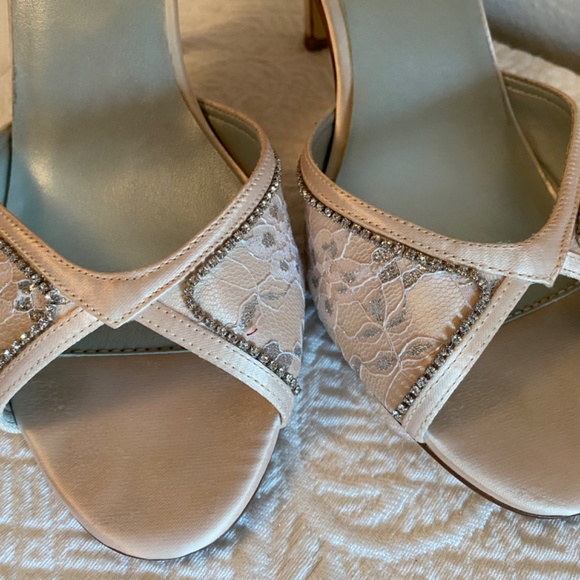 Wedding Shoes/Evening Shoes/Dyeable Shoes - Picture 6 of 7